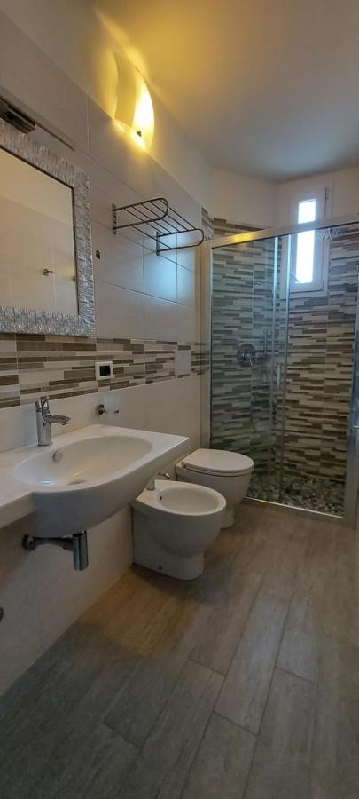 לידו די ג'סולו Hotel Trevi מראה חיצוני תמונה