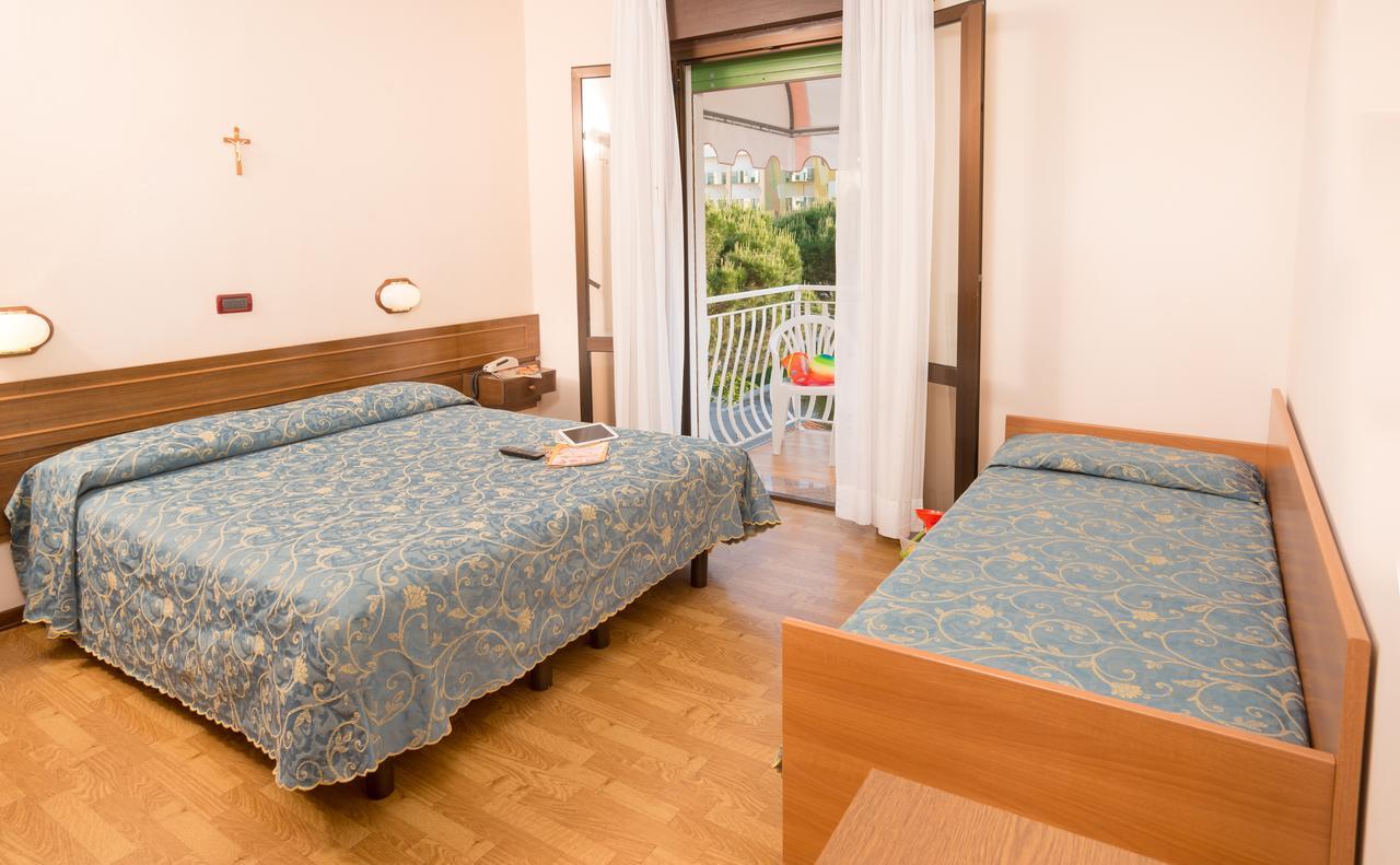 לידו די ג'סולו Hotel Trevi מראה חיצוני תמונה